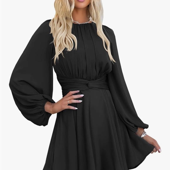 NWT Elegant Black Women's Dress size small - Picture 4 of 5